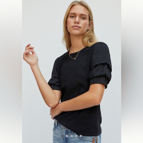 Anthropoligie current air Tops - Anthropologie current air Katrijin top